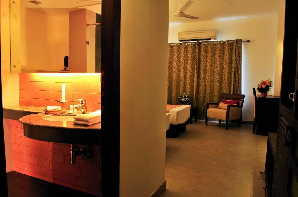 Copper Folia Hotel Kozhikode Exterior photo